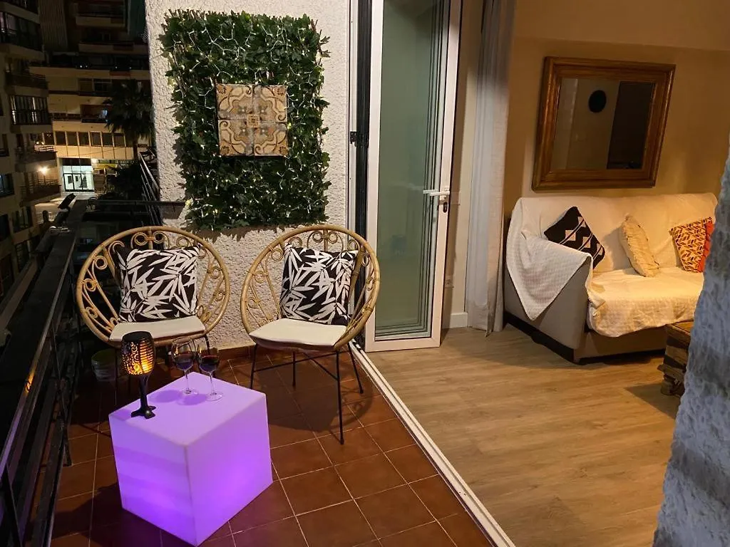 Stunning Apartment On The Beachfront With Sea Views In Marbella Center.